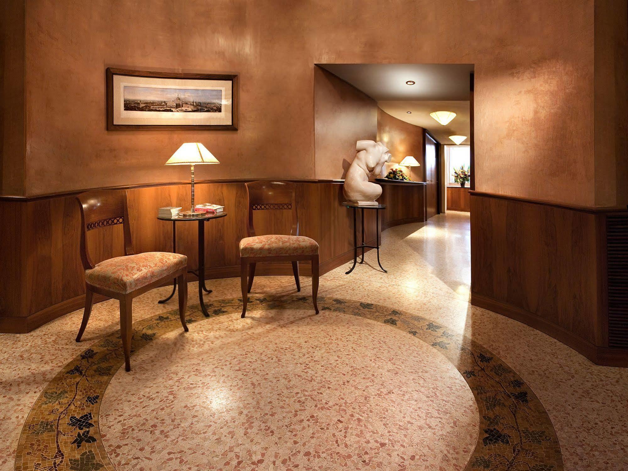 Cavour 4* Milano